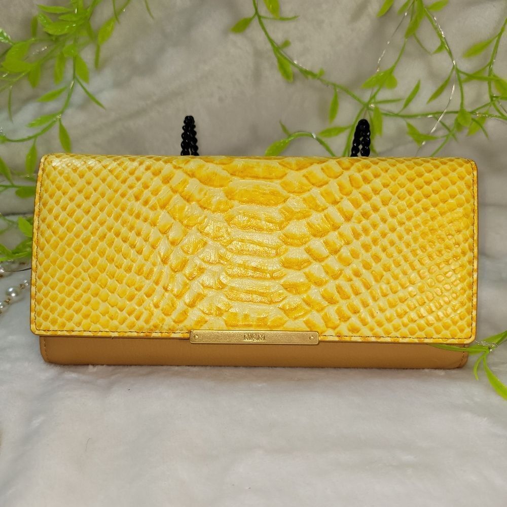 Authentic NIB MCM Crocodile-Embossed Leather Wall… - image 3
